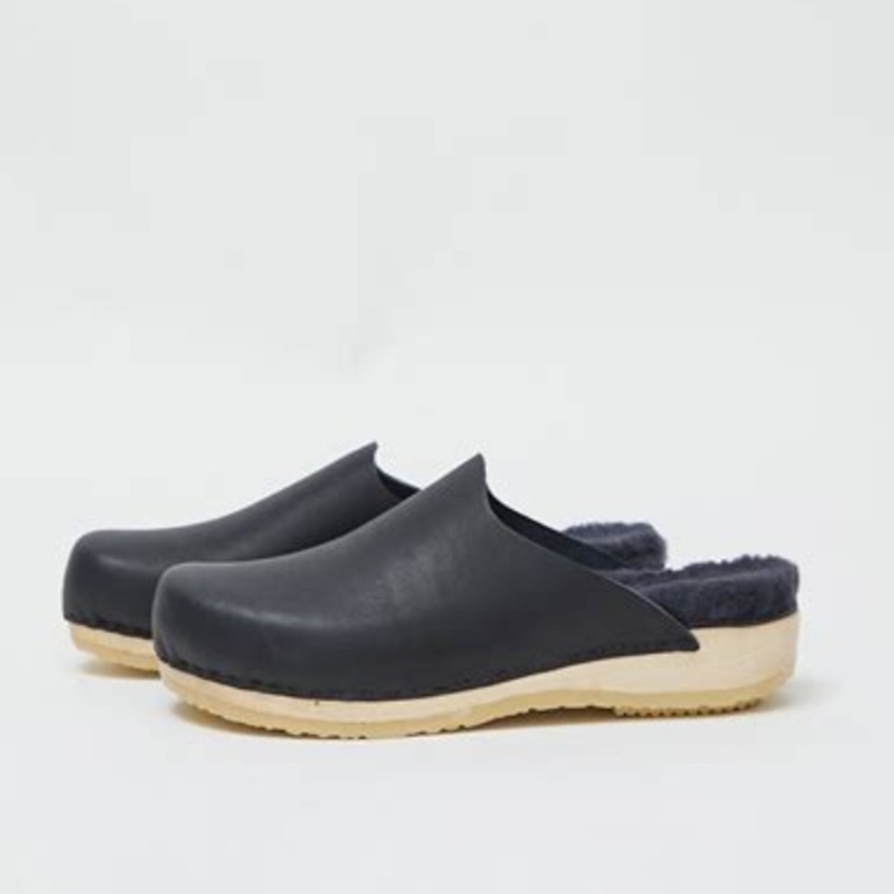 No6 Contour Clog Navy With Shearling, Size 39